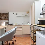 Modern & Minimalist Flat -4people- Fully Equipped *