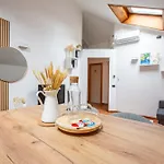 Daire Modern & Minimalist Flat -4people- Fully Equipped