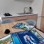 Modern & Minimalist Flat -4people- Fully Equipped Daire