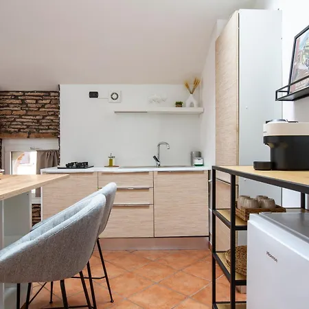 Modern & Minimalist Flat -4people- Fully Equipped *