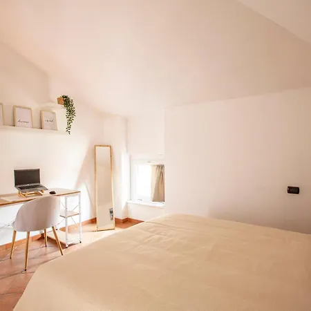 Modern & Minimalist Flat -4people- Fully Equipped Appartamento *