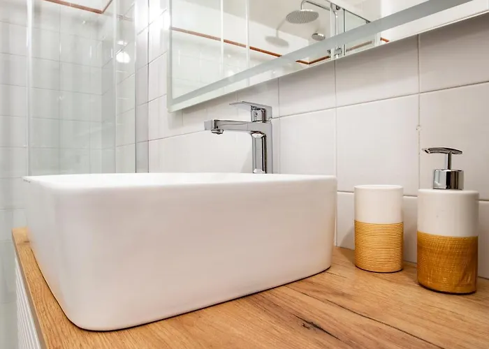 Apartman Modern & Minimalist Flat -4people- Fully Equipped *