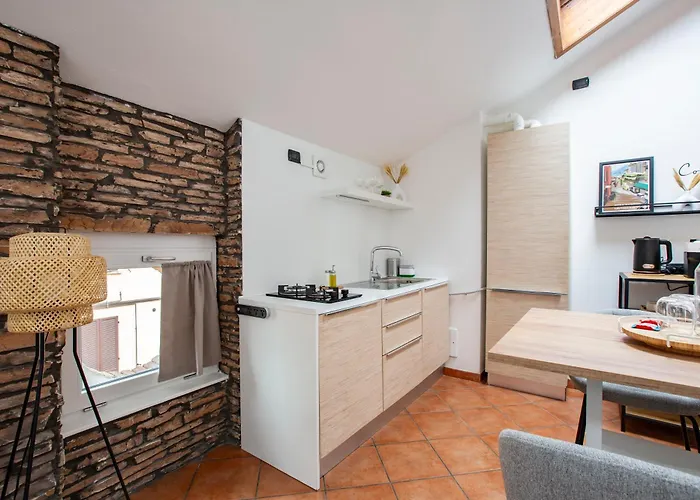 Apartman Modern & Minimalist Flat -4people- Fully Equipped Como