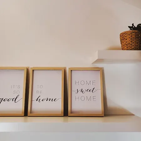 Modern & Minimalist Flat -4people- Fully Equipped 코모