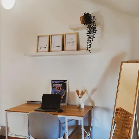 Modern & Minimalist Flat -4people- Fully Equipped * 코모